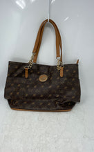 Load image into Gallery viewer, Beverly Hills Polo Club Womens Brown Leather Shoulder Handbag
