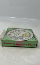 Load image into Gallery viewer, Precious Moments May Your Christmas Be Delightful Small Collector Plate
