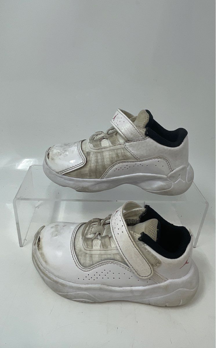 Nike Boys Air Jordan 11 CMFT Low CZ0906-106 White Black Basketball Sneakers 7C