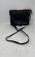 Load image into Gallery viewer, Vince Camuto Womens Eris Black Leather Shoulder Strap Zipper Crossbody Purse
