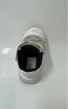 Load image into Gallery viewer, Nike Boys Air Jordan 11 CMFT Low CZ0906-106 White Black Basketball Sneakers 7C
