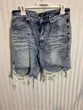 Load image into Gallery viewer, Forever 21 Mens Blue Denim Studded Stretch Raw Hem Cut-Off Shorts Size 33
